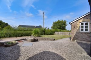Front garden - click for photo gallery